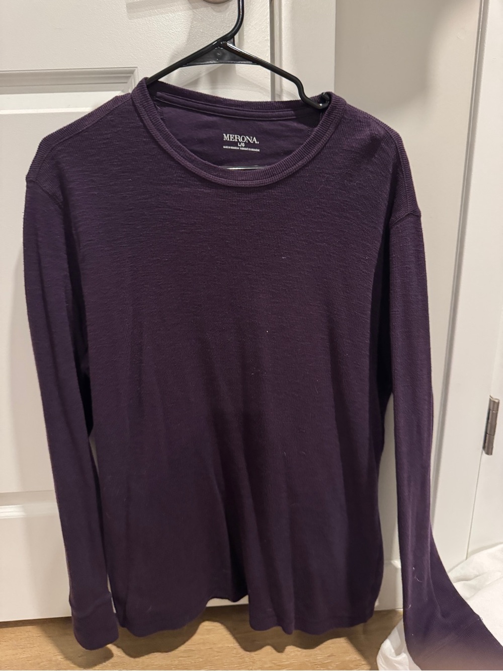 Merona Long Sleeve Crewneck Top in Plum Large